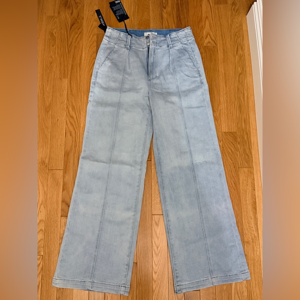 NWT PAIGE Brooklyn Wide Leg Jeans 27 Makena Light Wash $249